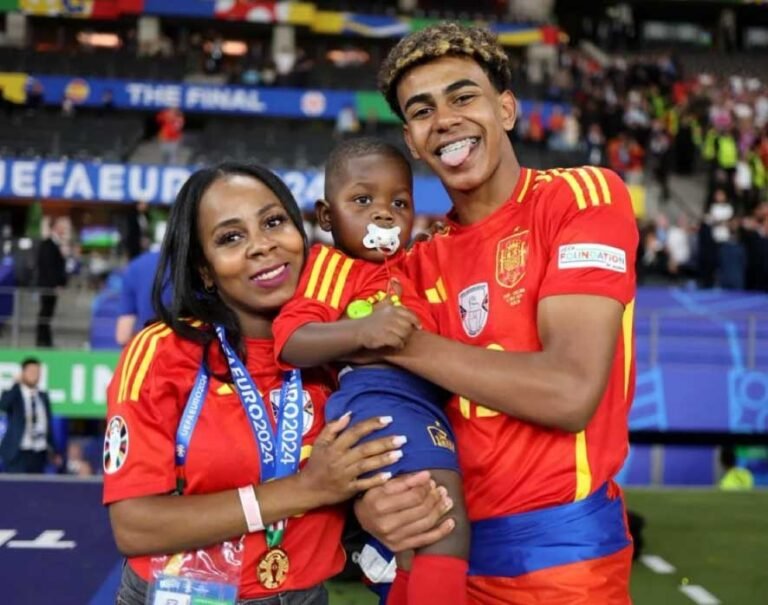 Meet Lamine Yamal's siblings (brother and sister)