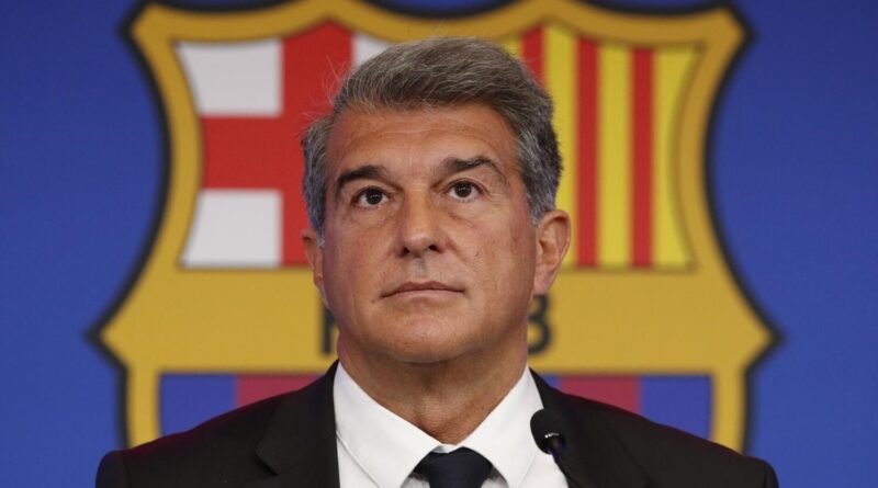 Barcelona president is moved by Olmo's "suffering" over registration