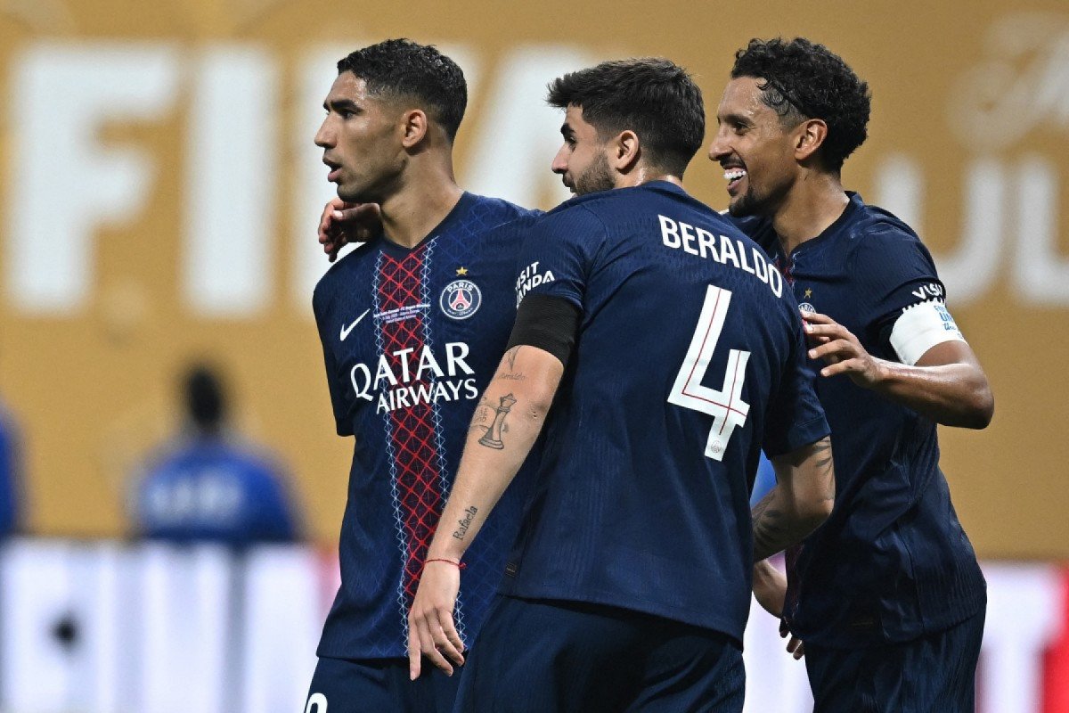 PSG with nine players beats Bayern Munich