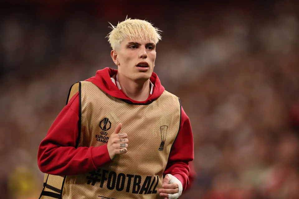 Chelsea overtakes Barcelona to become favorites to sign Manchester United's Garnacho