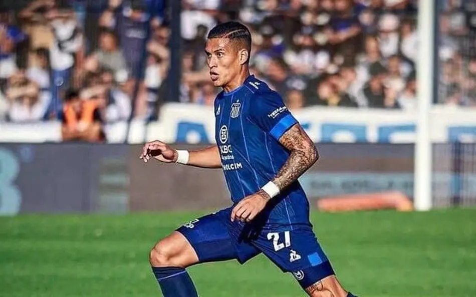 Internacional Makes Official Bid for Colombian Midfielder Juan Portilla