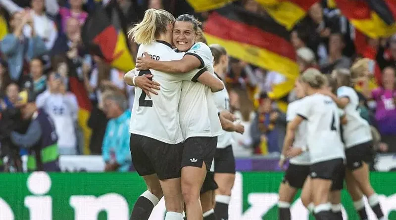 Germany Beats Denmark 2-1