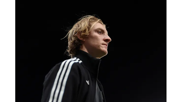 Anthony Gordon explains why the Champions League suits his style better than the "physical" Premier League