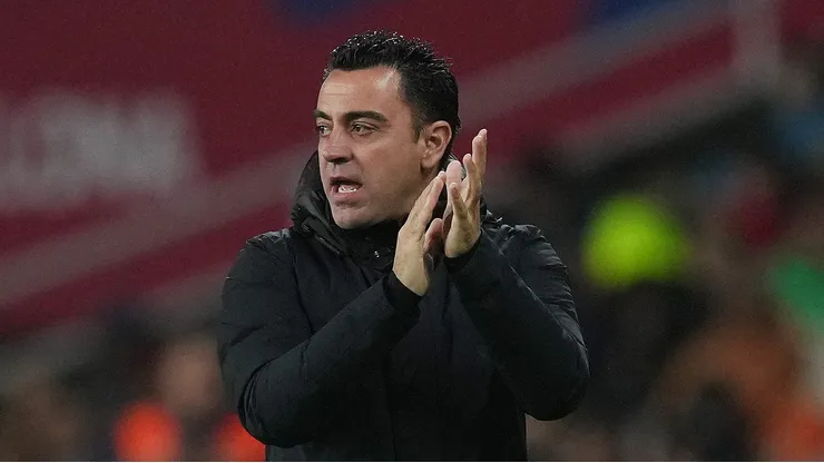  Barcelona idol Xavi emerges as a candidate to become Ajax's new coach