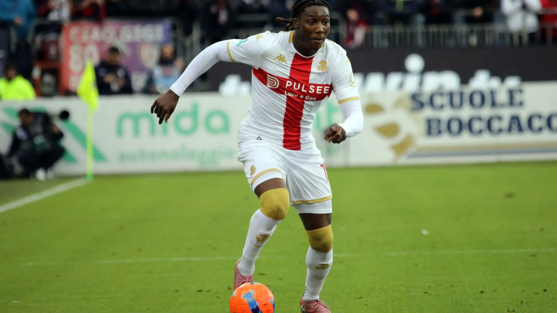 Juventus Intensify Pursuit of Genoa’s Brooke Norton-Cuffy with Champions League Conditional Bid