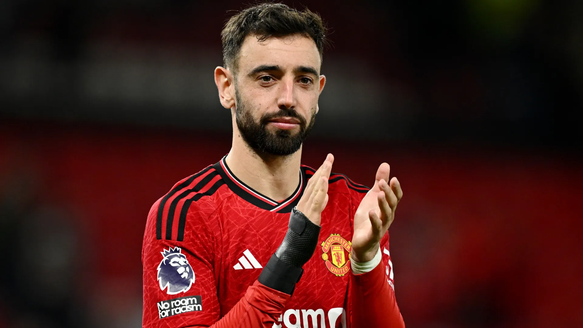 Bruno Fernandes to Bayern Munich? Midfielder "Fed Up" as Manchester United Crisis Deepens