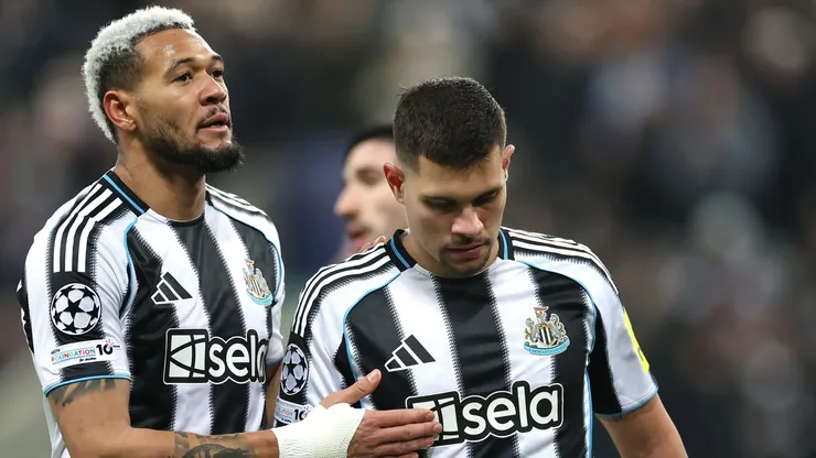 Manager Eddie Howe spoke about Joelinton and Bruno Guimarães before the match between Liverpool and Newcastle.