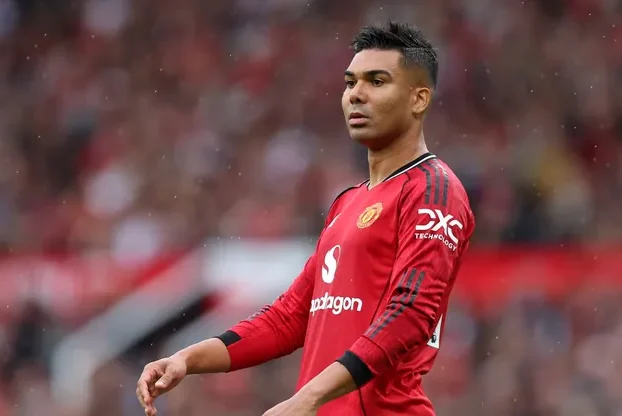 Post-Casemiro Plan: Manchester United Shortlist Four Premier League Stars to Replace Brazil Legend
