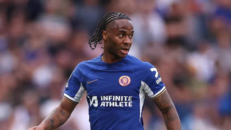 Chelsea wants to sell Sterling; Roma and Napoli are possible destinations