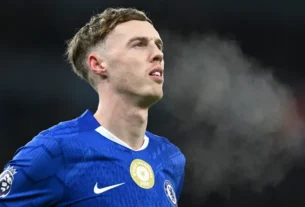 "World-class": Liam Rosenior shuts down Cole Palmer exit rumors after Napoli victory