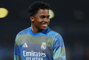 Chelsea eye €80m "blockbuster" move for Endrick as Brazilian sensation takes Ligue 1 by storm