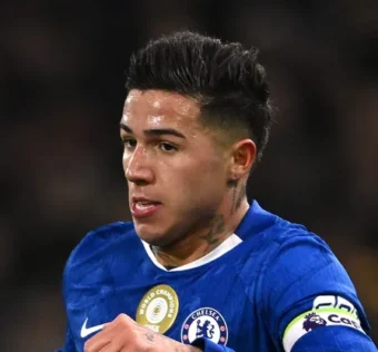Enzo Fernández to PSG? Parisian Giants Monitor Chelsea Star Amid Squad Complacency Concerns