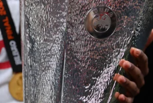 Europa League Playoff Draw: Nottingham Forest Face Tactical Duel with Fenerbahçe as Endrick Shines for Lyon