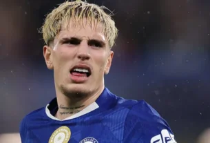 Garnacho Eyes Chelsea Exit: Argentine Star Considering Loan Move After Losing Spot to In-Form Estêvão