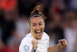 Lucy Bronze Breaks Silence on Chelsea Future: "We'll Just Have to Wait and See"