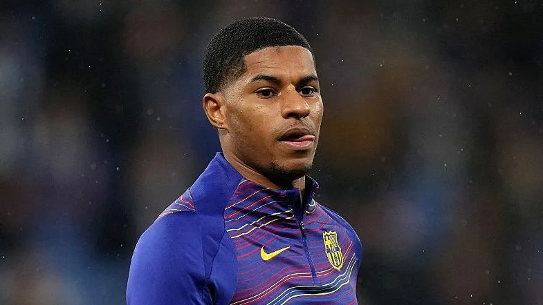 Rashford wants to play for Barcelona. Furthermore, the Spanish website AS reports that Amorim's dismissal from Manchester United could facilitate a possible return of the striker