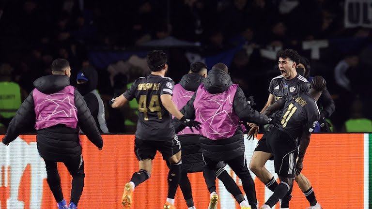 Qarabag Stun Eintracht Frankfurt with Last-Gasp Winner to Secure Play-off Spot