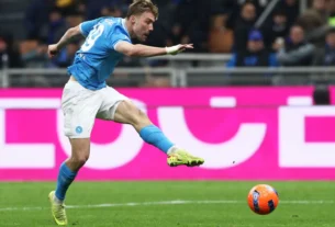 Manchester United Face 'Transfer Regret' as Hojlund Shines Under Conte in Italy