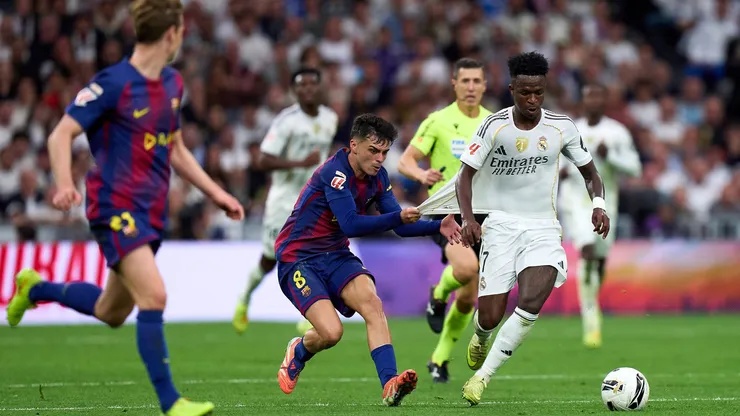 Real Madrid holds the advantage against Barcelona in title deciders