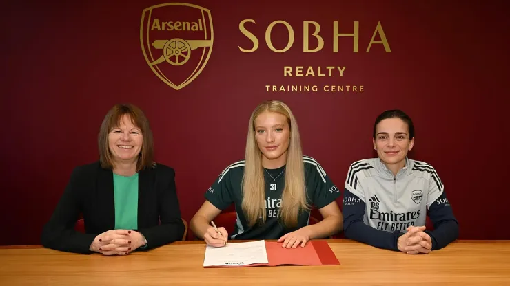 Arsenal announces Smilla Holmberg, a promising Swedish women's football player