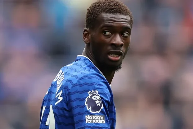 Everton rebuff Lazio’s £20.5m bid for Tim Iroegbunam but remain open to sale as Moyes eyes reinforcements