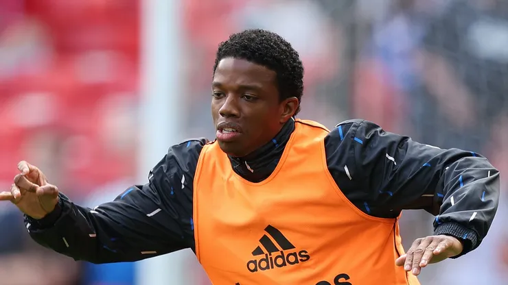 Porto Lead Race for Manchester United’s Tyrell Malacia as Left-Back Nears Old Trafford Exit