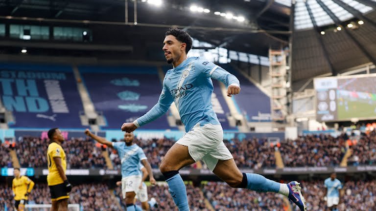 Erling Haaland started the match on the bench, but his replacement, Omar Marmoush, needed only six minutes to justify the selection by opening the scoring