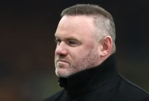 Rooney vs. Walcott: Legendary Striker Sparks Heated Debate Over 2008 United vs. Modern Arsenal