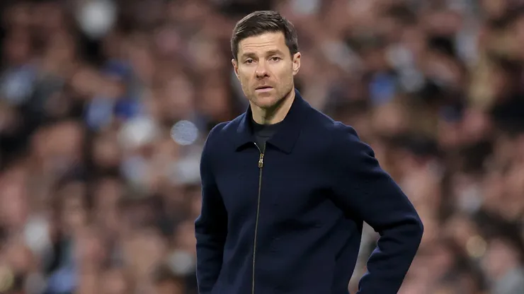 Liverpool’s Hesitation Over Arne Slot Could Cost Them Xabi Alonso as Spurs Speculation Intensifies