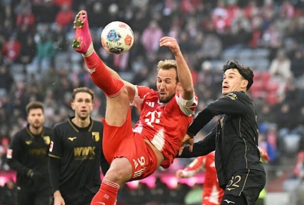 Augsburg Stun Unbeaten Bayern Munich: Late Drama Ends Kompany’s Perfect Streak at the Allianz Arena