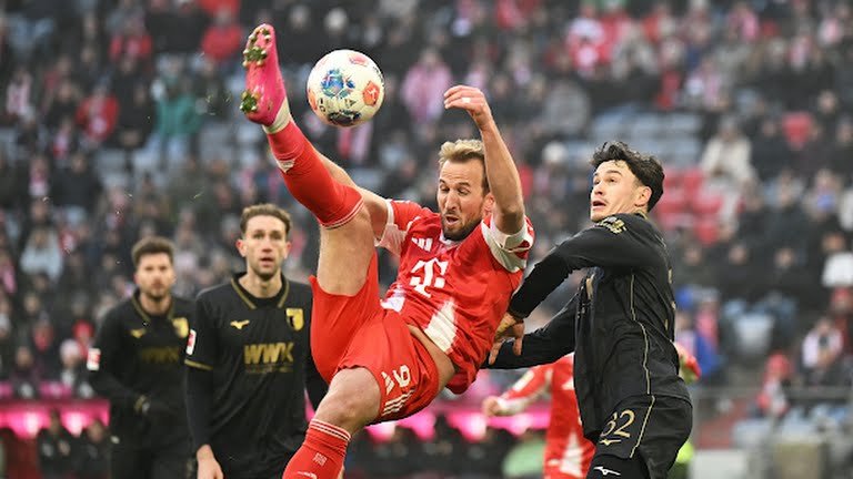 Augsburg Stun Unbeaten Bayern Munich: Late Drama Ends Kompany’s Perfect Streak at the Allianz Arena