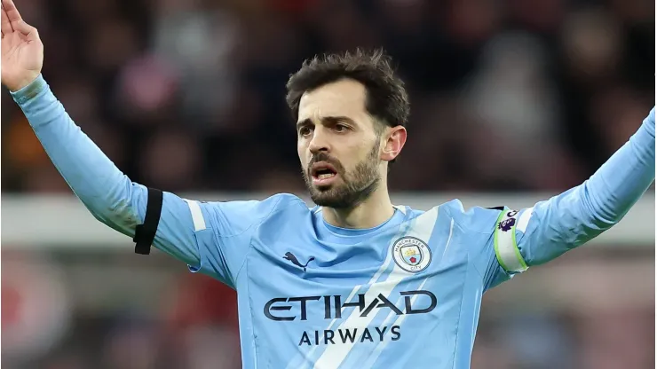 Bernardo Silva turns down Benfica approach as contract talks with Manchester City stall