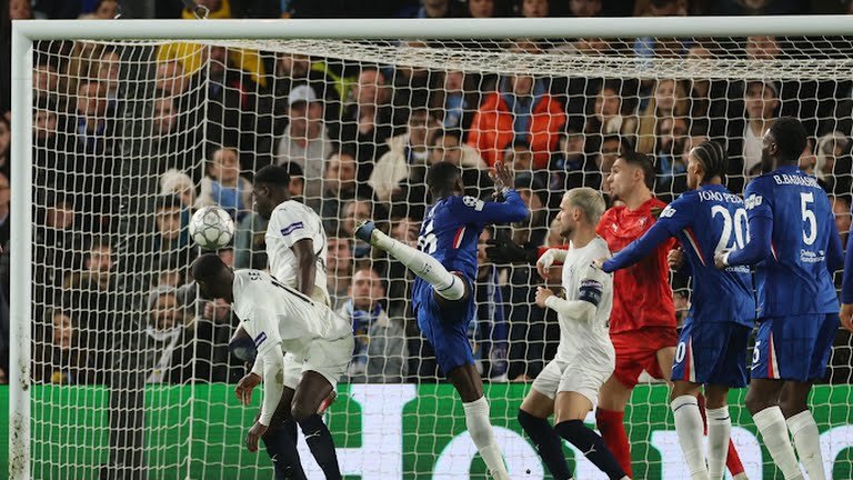 Chelsea Edge Pafos to Stay in Champions League Top Eight; Caicedo and Estêvão Shine at Stamford Bridge