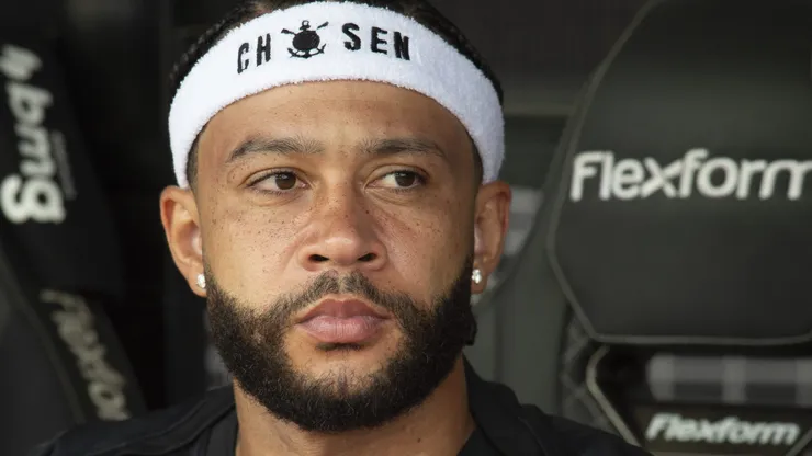  Depay is targeted by Al-Wasl and Shabab Al-Ahli