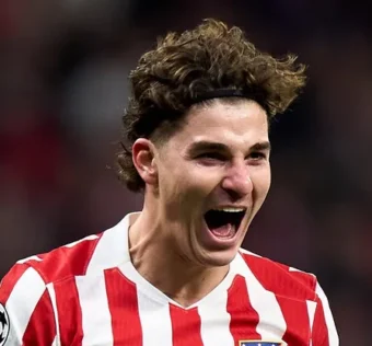 PSG prepare record-breaking move for Julián Alvarez as Barcelona fall behind in race for Atletico star