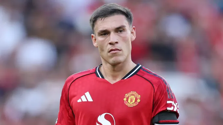 Manuel Ugarte agrees to leave Manchester United for Ajax and awaits clearance