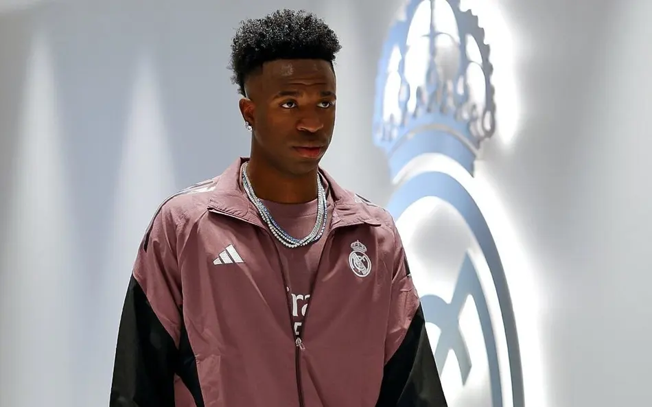 Real Madrid Present New Contract Offer to Vinícius Jr. Amid Fan Tensions