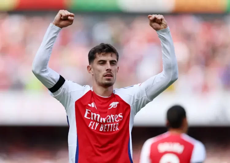 Kai Havertz Compared to Robin van Persie as Arsenal Assess Julian Alvarez Move