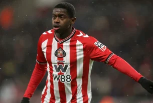 0 Shots, 60% Duels Lost: Why Le Bris Got it Tactically Wrong with £50m Sunderland Star
