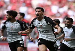 Corinthians Outclass Flamengo to Claim Supercopa Title Amid VAR Drama