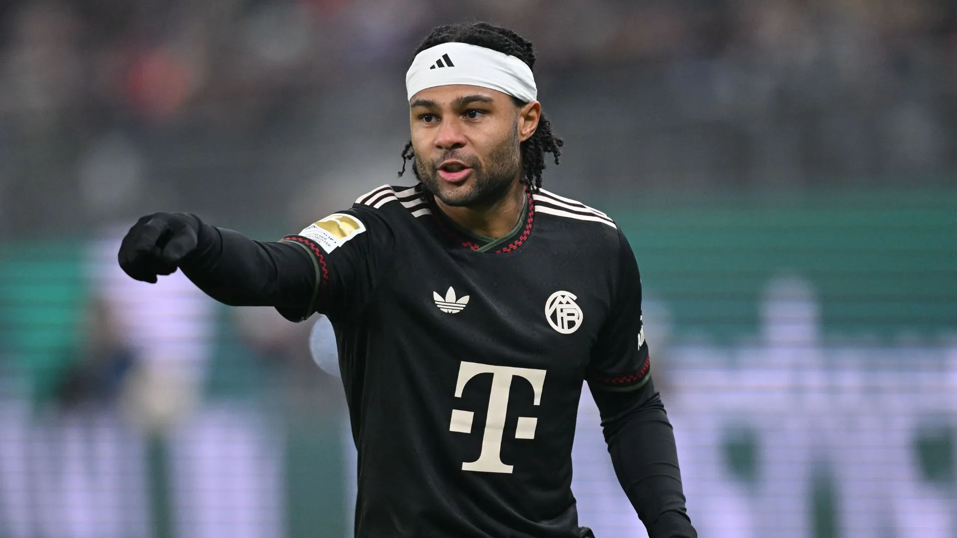 A Decade in Munich: Serge Gnabry Officially Renews Contract with Bayern Until 2028