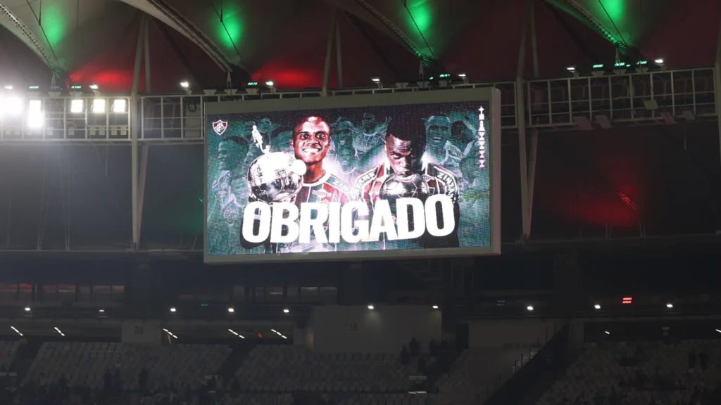 Fluminense's farewell to Jhon Arias