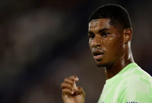 Marcus Rashford Faces Barcelona Transfer Dilemma as Dusan Vlahovic Issues 'Clear Instructions'