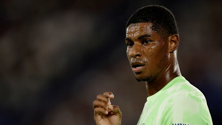 Marcus Rashford Faces Barcelona Transfer Dilemma as Dusan Vlahovic Issues 'Clear Instructions'
