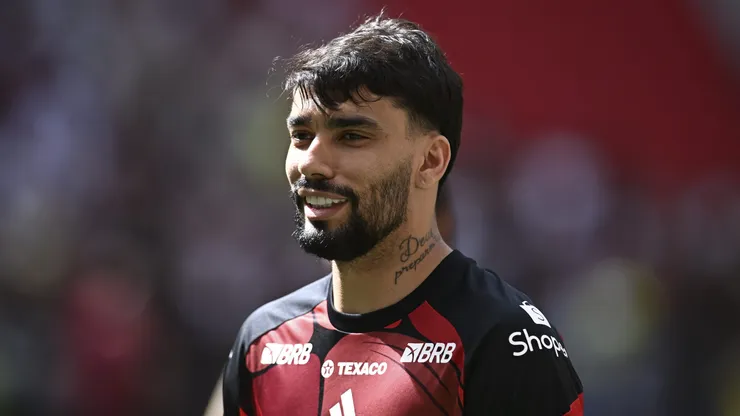  Lucas Paquetá left the Premier League and returned to Brazil