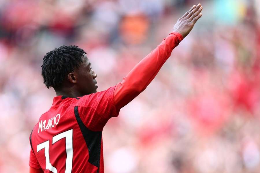 ‘WWE in the Box’: Kobbie Mainoo Mocks Everton’s ‘Dark Arts’ as Senne Lammens Shines for Man Utd