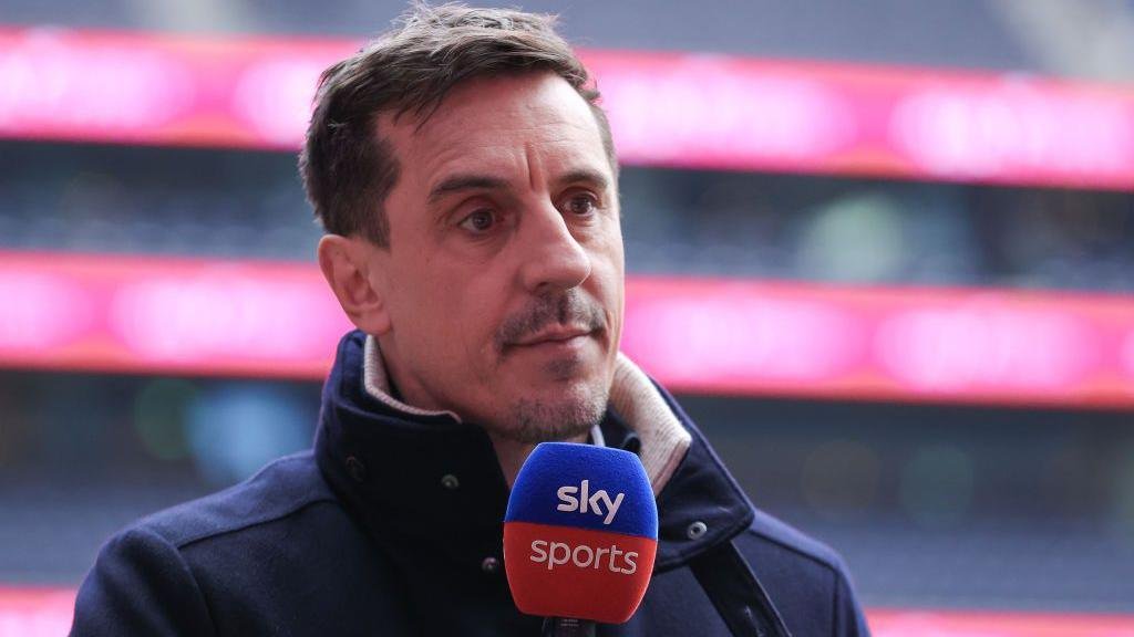 Gary Neville Reveals Private Man Utd "Manager Search" Talks as Michael Carrick Pressure Builds