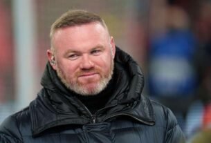 Rooney Warns Man Utd: Hiring Luis Enrique Over Michael Carrick Would Be a 'Repeat Mistake'