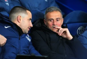 Luis Enrique Rejects Manchester United Approach: PSG Boss Eyes Long-Term Extension as Michael Carrick Stakes His Claim