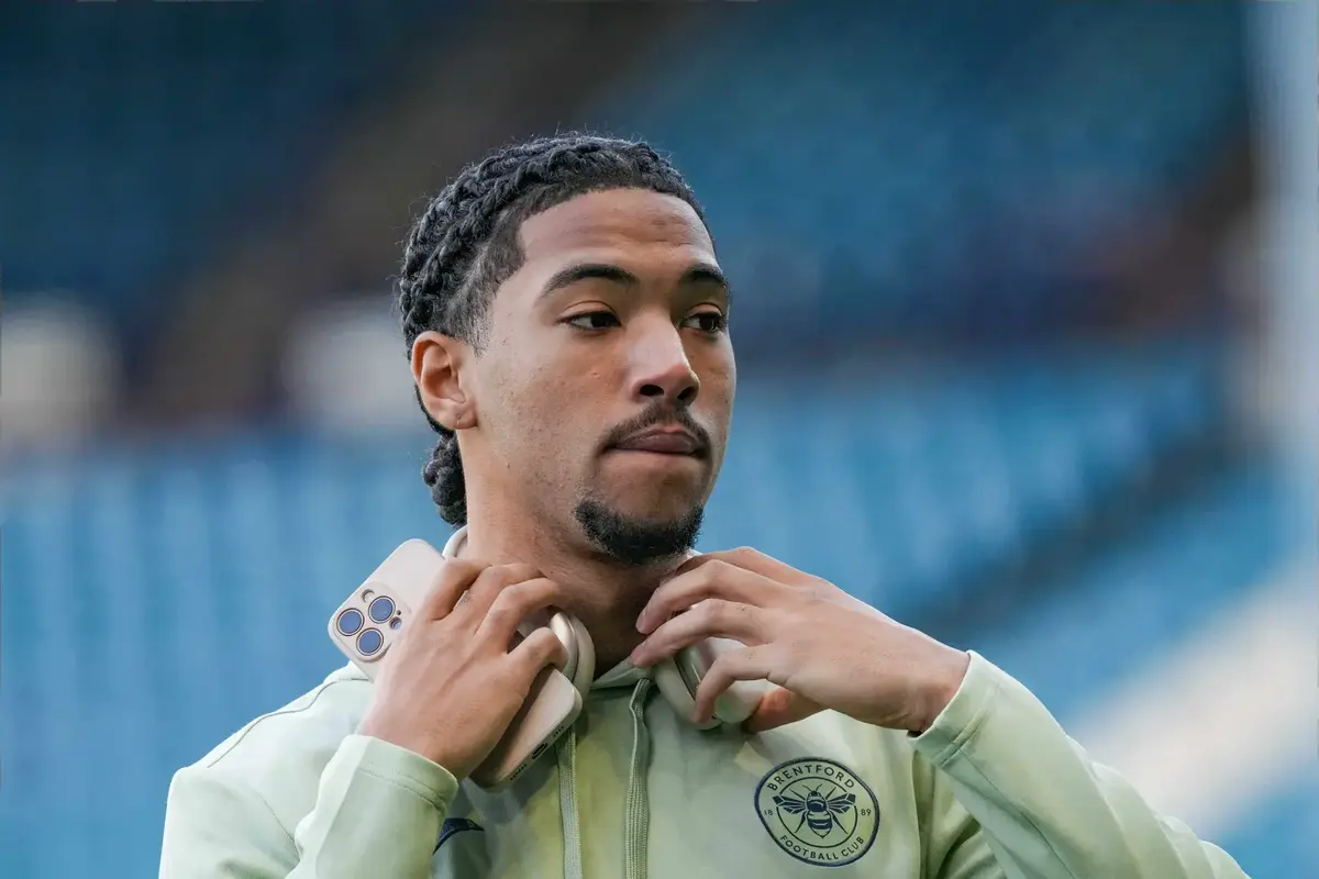 Benjamin Arthur could challenge Liam Scales’ Celtic place after ‘young Van Dijk’ comparison